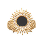 Bague Bora Bora plaquée or 3 microns, soleil avec agate noire centrale et oxydes de zirconium, détail