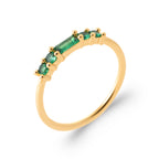Bague Monte Cristo plaquée or 3 microns oxydes de zirconium verts, vue de côté