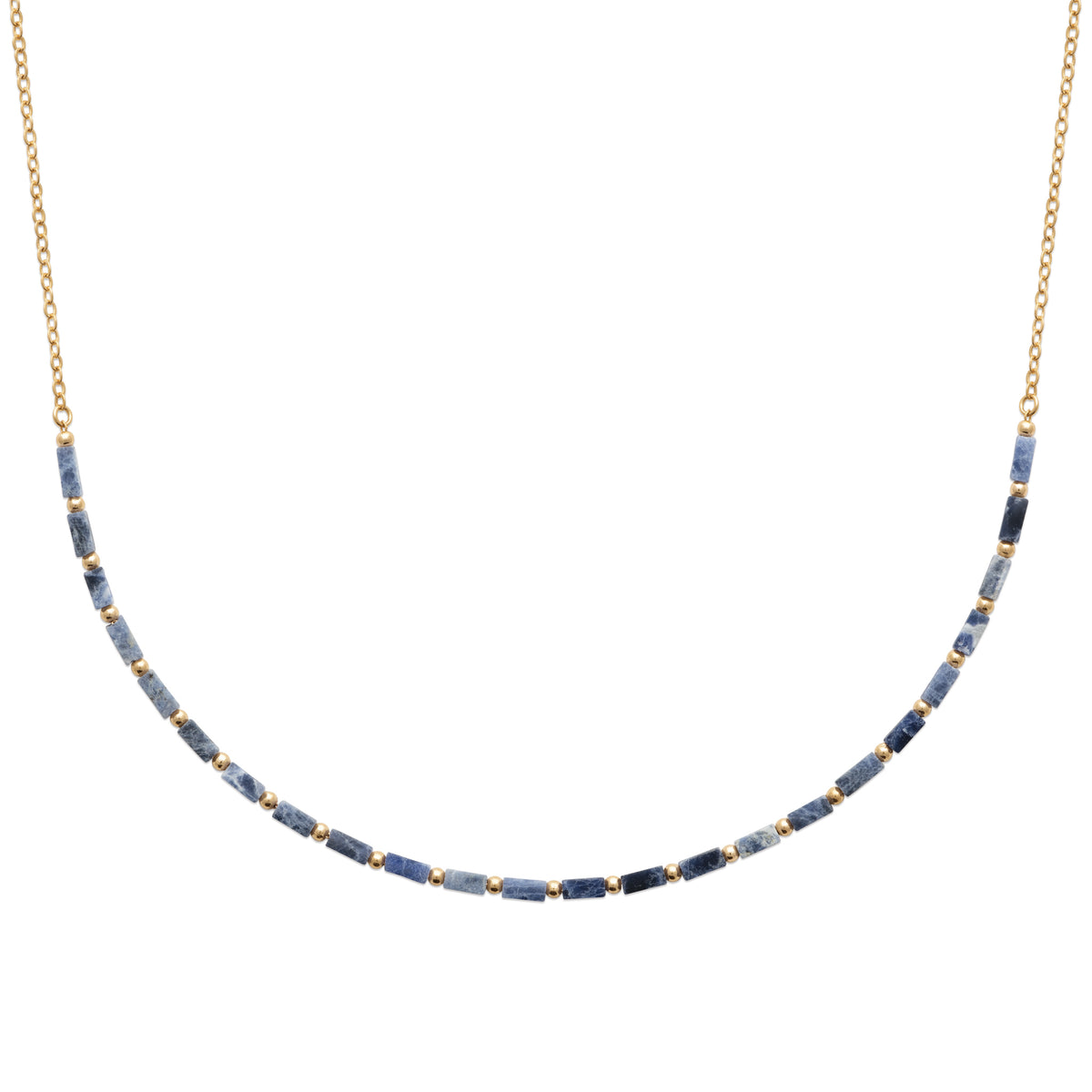 Collier Martinique plaqué or 3 microns avec pierres sodalites bleues